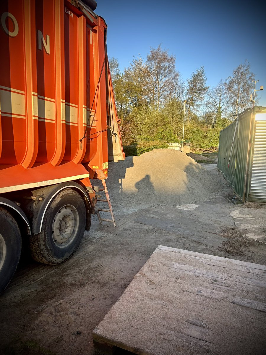 Tom Butcher tweet media