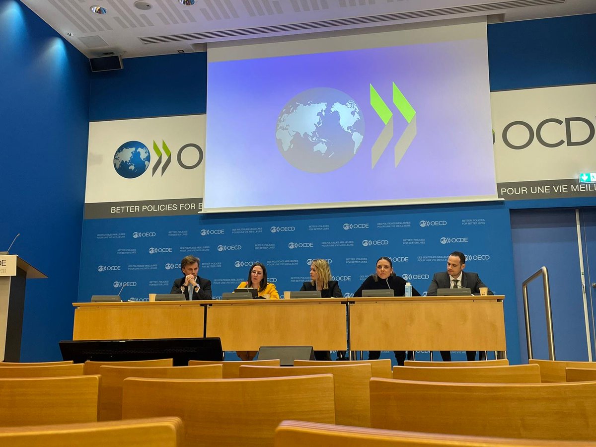 How will mining companies provide the materials the world needs for a better quality of life while managing impacts on people and the planet?

Panellists at our session hosted by ICMM's @JohnCHLindberg at the <a href="/OECD/">OECD ➡️ Better Policies for Better Lives</a> Forum focused on the crucial role of responsible mining’s role in