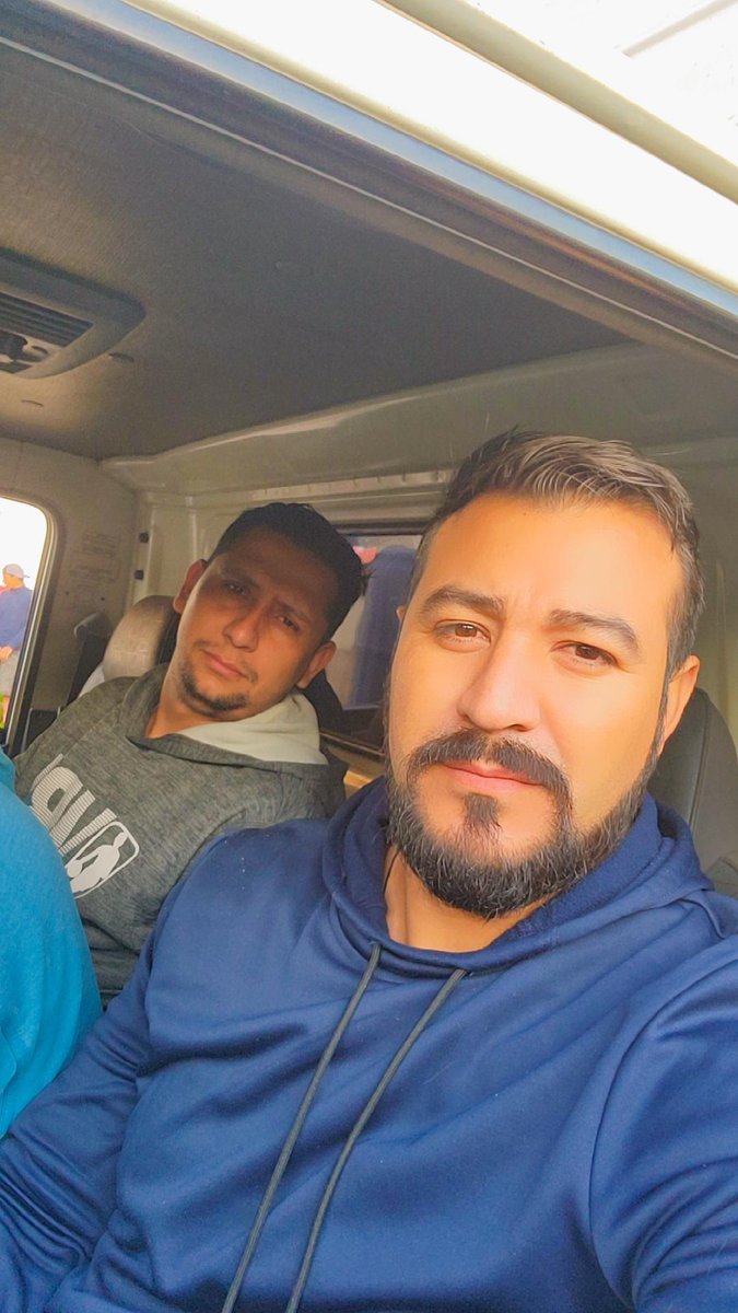 victrokn's tweet photo. Trabajando https://t.co/PEvHbq4Hac