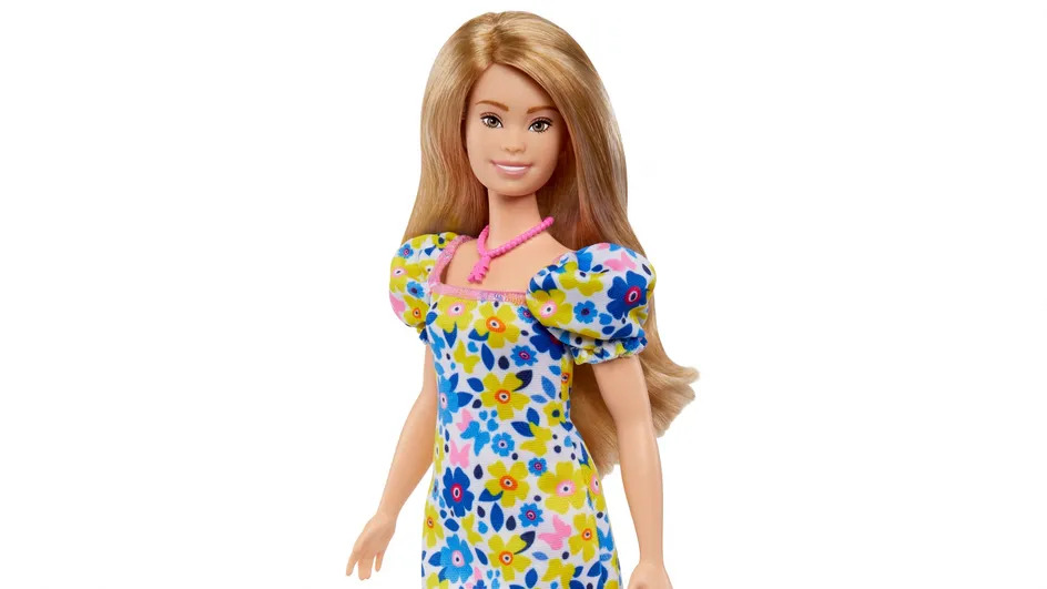 CerfiaFR's tweet photo. 🧸 FLASH | Mattel a dévoilé la sortie d'une Barbie porteuse de trisomie 21, afin de rendre sa gamme de poupées plus inclusive. https://t.co/rrFIbhoiE2