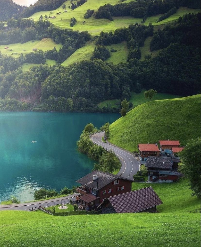 Exulansista's tweet image. Switzerland