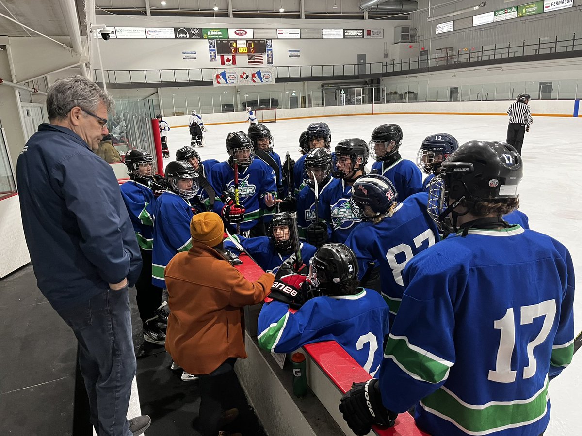 laserccsg's tweet photo. Bonne chance à notre équipe de hockey 🏒 9-12 qui participe cette semaine au tournoi Franco à Hamilton!! Victoire ce matin de 4-1 contre PRDG de Cambridge lors de leur premier match! #LaserEtFier @ccsamuelgenest https://t.co/d1iEx48Toc