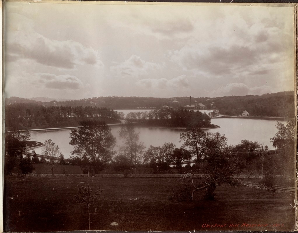 #OTD On April 25, 1866, Boston began construction of the Chestnut Hill Reservoir to provide additional water storage for the city. Originally, it had two basins, which held a combined total of 731 million gallons, enough to supply the city with water for 40 days!

 #BostonHistory