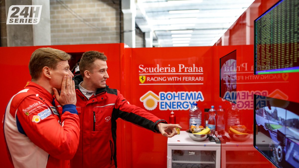 24HSERIES's tweet photo. #24HSERIES | #NEWS
#wanttoknow THE STORY BEHIND THE PICTURES. 2019 HANKOOK 12H SPA
Read the whole article here: https://t.co/YErXjgw2oJ
#ThisIsEndurance @Hankook_Sport https://t.co/9gPiwa6AcQ