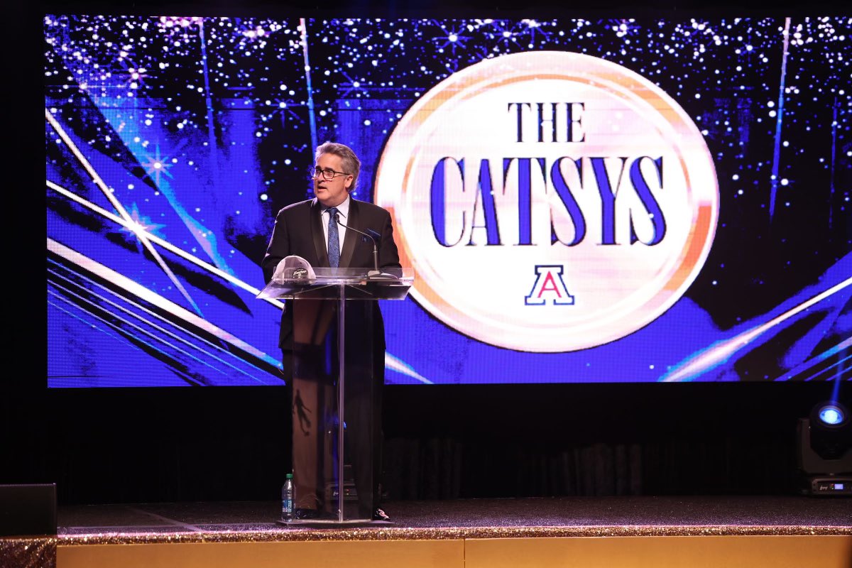 bretthansen5's tweet photo. Big thanks and a Bear Down to @AZATHLETICS for inviting @BALLYSPORTSAZβs @ToddWalsh to be the emcee for last nightβs #CATSYS Awards! https://t.co/5YgRATV5TX