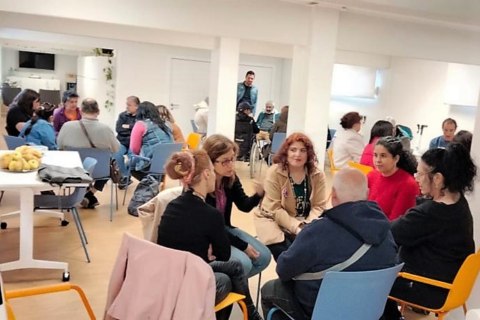 grupo_ssi's tweet photo. Visitamos el centro de Otxarkoaga de @Bizitegi_org con el alumnado del programa de formación #LanBerri.
/ Eskerrik asko por compartir vuestra experiencia y enseñarnos el funcionamiento del centro.
#GrupoSSI #SSILana @BizkaiaSocial https://t.co/PHYrMq85Bh