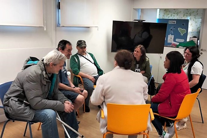 grupo_ssi's tweet photo. Visitamos el centro de Otxarkoaga de @Bizitegi_org con el alumnado del programa de formación #LanBerri.
/ Eskerrik asko por compartir vuestra experiencia y enseñarnos el funcionamiento del centro.
#GrupoSSI #SSILana @BizkaiaSocial https://t.co/PHYrMq85Bh