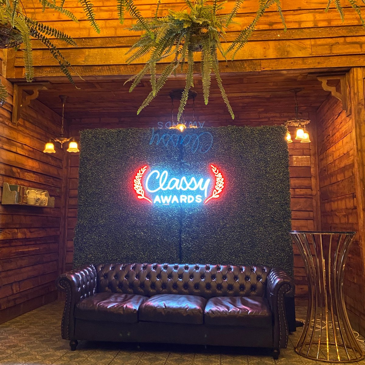 bloodwater's tweet image. Today is the LAST DAY to #vote for us for the #ClassyAwards People's Choice Award! Here are some pictures from last year's @classy Collaborative where we got to celebrate a 2021 Award. 3 + 4 were just a funny quirk of our Airbnb 😄

Vote (and learn more): l8r.it/cDDT