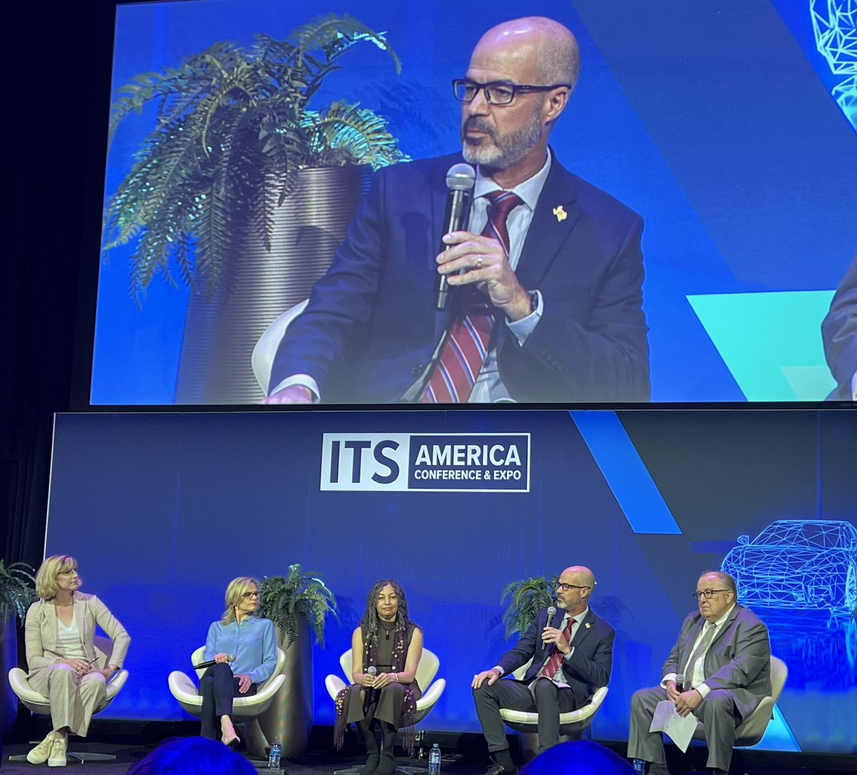 suzannemurtha's tweet photo. Great panel moderation @AmyFord79000660 Excellent discussion about #digitalinfrastructure. Super insights from @TxDOTCEO, Michael Morris, Monali Shah, Melissa Szefi.

@AECOM @AECOMTransport @ITS_America #itsa2023 https://t.co/NgDzvNWQqV