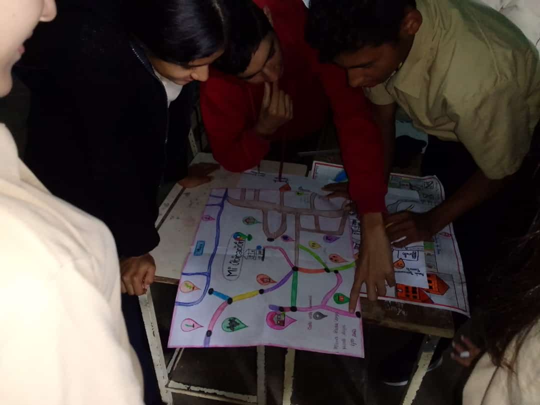lnfranciscomsc's tweet photo. Estudiantes de nuestra institución @lnfranciscomsc participan en la realización de la Cartografía del plantel ubicando por partes las zonas de la comunidad para luego unir el trabajo demostrando creatividad, entusiasmo y responsabilidad @MPPEDUCACION @ZonaEducTachira @clbtachira https://t.co/k4jRYujMaR