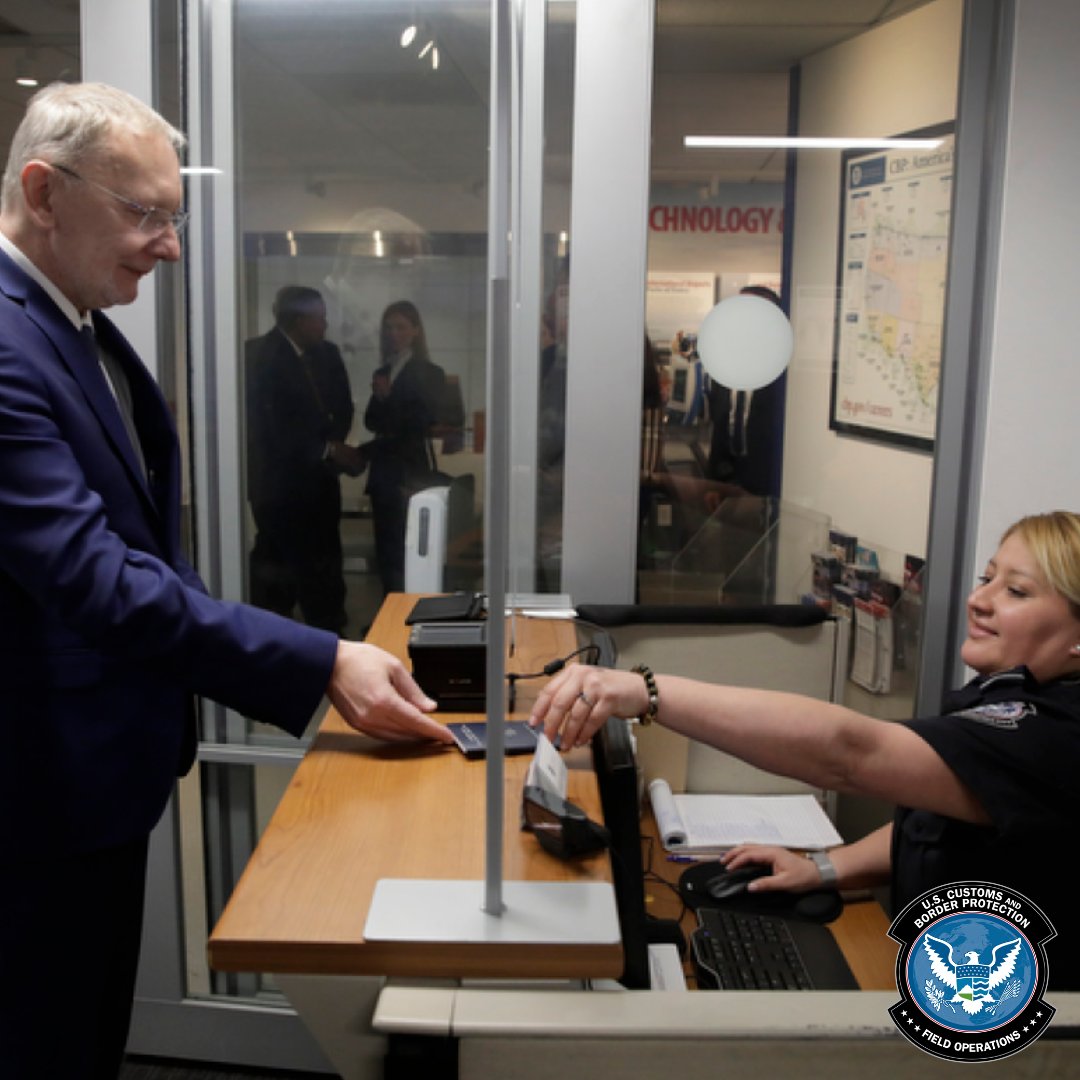 OFOEAC's tweet photo. On April 19, 2023, @DHSgov & @CBP welcomed the Minister of Interior and Deputy Prime Minister of Croatia Davor Božinović and the Government of Croatia as a new #GlobalEntry partner with the United States!
@CBPIntlAffairAC #CBP #OFOProud #GlobalEntryProgram https://t.co/RvbbDR5KCQ