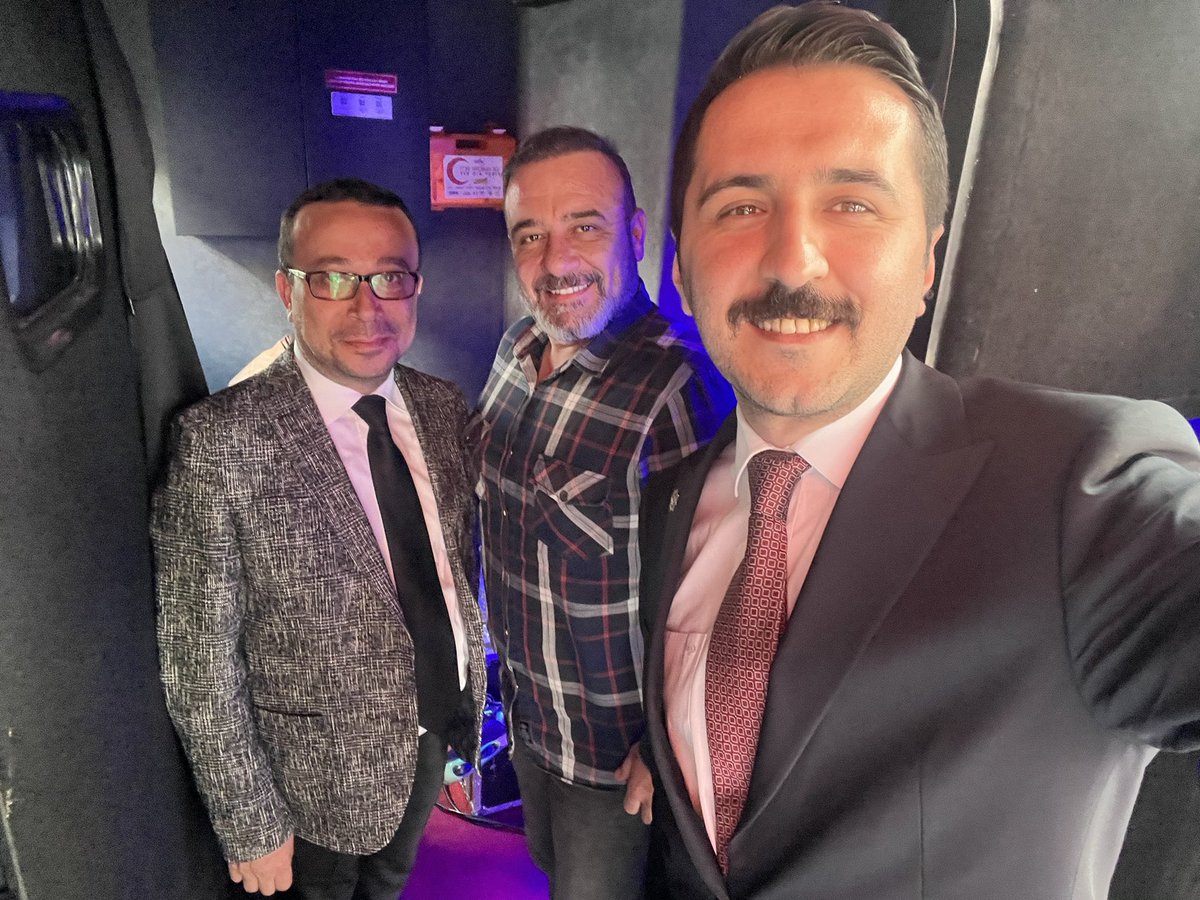 Ekip sağlam, mitingler dolu dizgin… <a href="/HckHakanCem/">Hakan Cem KÜÇÜKOĞLU</a>