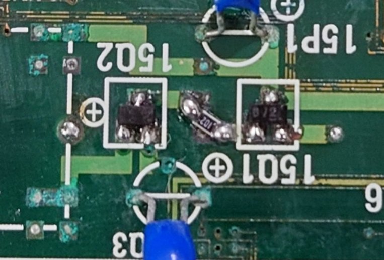 Ethy1ene_L's tweet photo. 9801RA VBAT circuit :

*VBAT goes to the text VRAM (one of the 6x 6116)

If you get a mess screen output and "TEXT VRAM ERROR", you can check this. https://t.co/h2LRE7OXsE