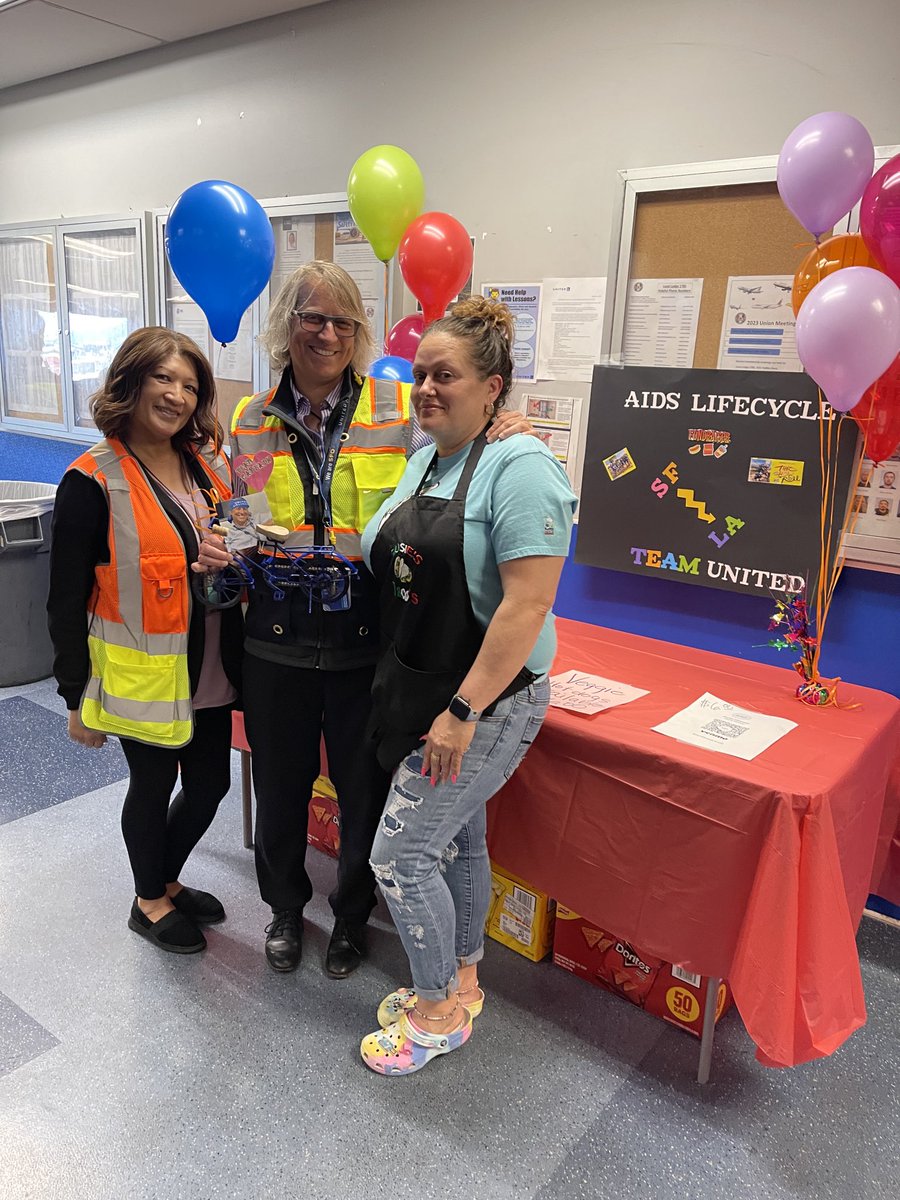 DayaWati88's tweet photo. Round 1:
Thank You to everyone who came to support us for the Aids/LifeCycle fundraiser for aids treatment and research. We appreciate your support!!! #teamunited #bekind #SF ➡️ #LA  #bikeevent 🚴‍♀️🚴🚴‍♂️🚵‍♀️🚵🚵‍♂️ ⁦@MonikaGablowski⁩ https://t.co/C7KMwhkiQB