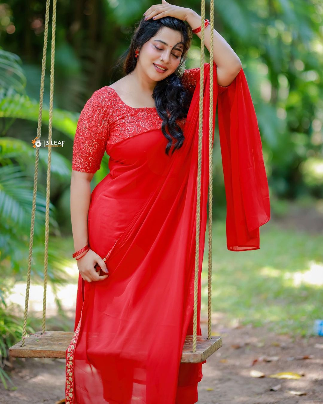 Anna Rajan hot photos | iiQ8 Mallu Aunty Anna Rashmi Rajan