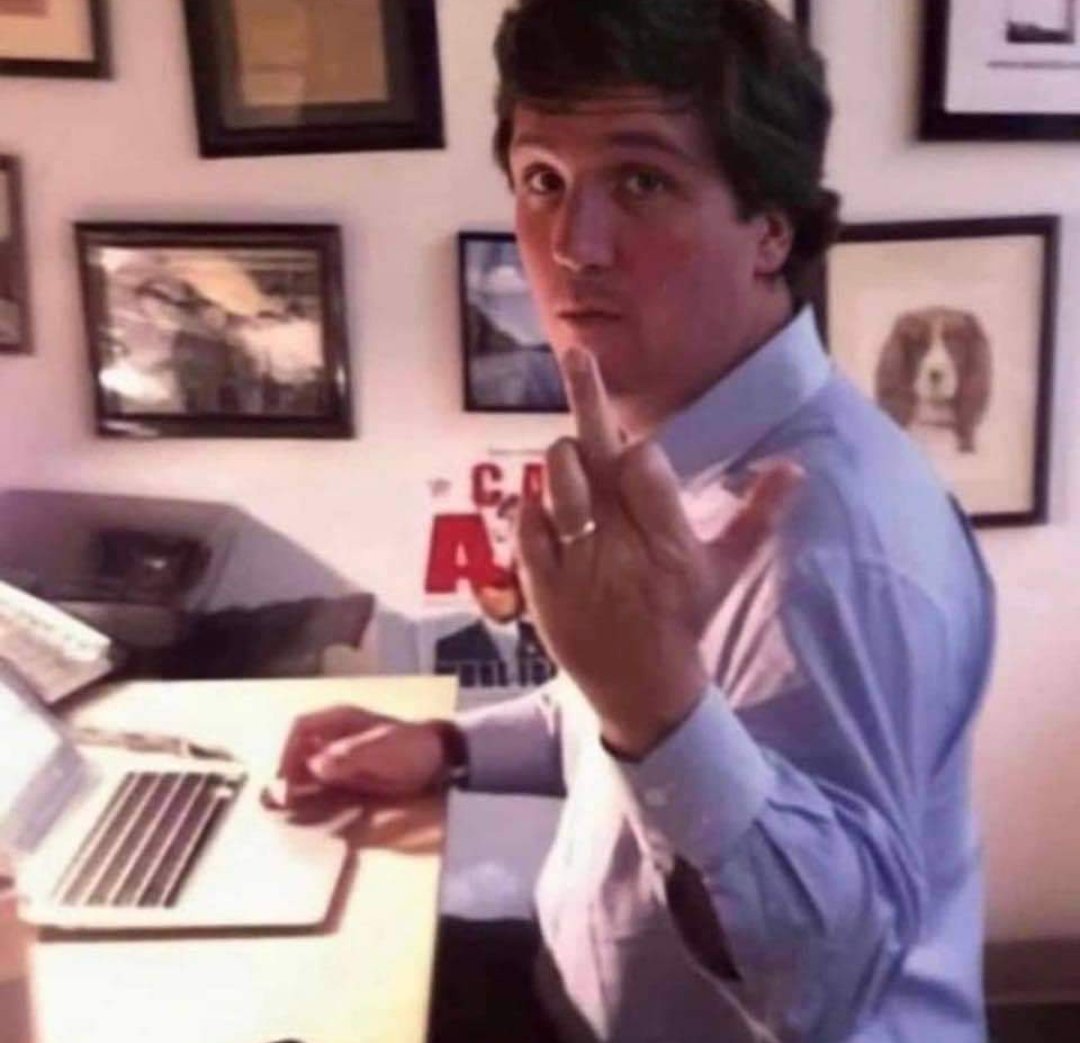 Tucker Carlson gives a heartfelt goodbye to the Murdoch family!
