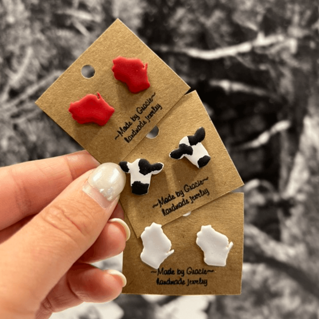 DrinkWi's tweet photo. NEW earrings made by our youngest WI "Maker" 17-year-old Gracie! Also available at our gift shops in Wisconsin Dells and Door County (Fri and Sat). https://t.co/UUulkUEpa5 #WiMade #SupportLocal https://t.co/bNO7yGCKyn