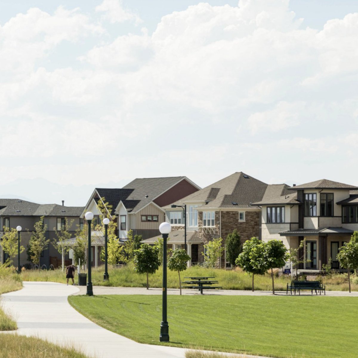 themaxcollab's tweet image. Central Park Denver (2002)—Forest City transformed all 7.5 miles of runways, concourses &amp;amp; terminals of the former Stapleton International Airport into a vibrant community—and the largest urban in-fill redevelopment in the country.