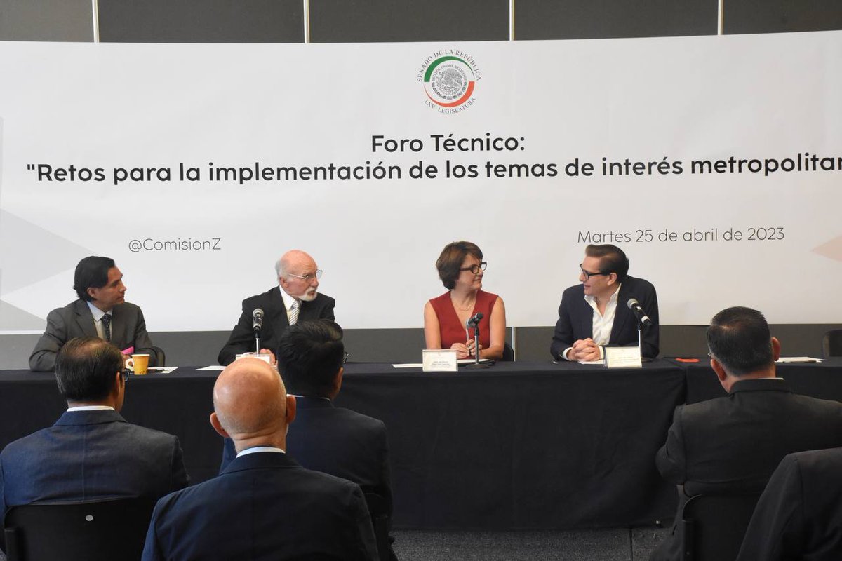 El cómo nos movemos y cómo habitamos generan el binomio con el cual podemos hacer una planeación sana. Podemos hablar de salud, antibióticos y vacunas pero hablar de agua potable y de drenaje es fundamental para explicar la posibilidad de vivir muchos más años: Dip. <a href="/Chertorivski/">Salomón Chertorivski</a>