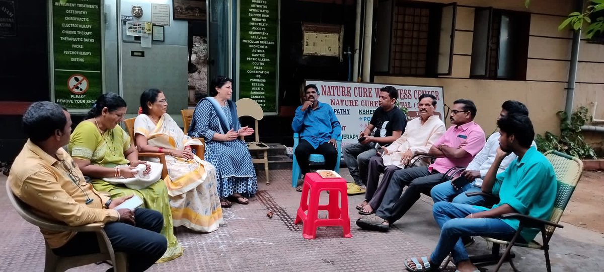sharvani67's tweet photo. @PMOIndia इतनी बड़ी पार्टी कुछ स्वार्थी लोगों के कारण नहीं उठा सके। कम से कम अब मोदीजी को सभी तेलुगु उपस्थित टीम को हटा देना चाहिए और उन लोगों को मौका देना चाहिए जो पार्टी और लोगों के विकास के लिए काम करते हैं। हमारे पास आंध्र में जीतने का मौका है। see next message also https://t.co/efNXFAmYs0