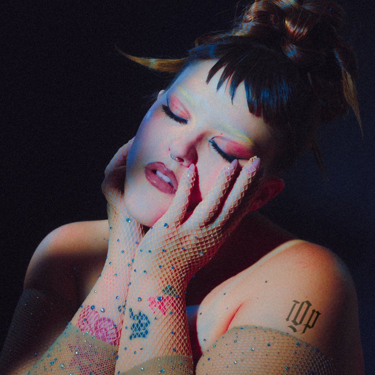 ✨ tQp ✨ 
27 abril 00:00 hrs 
we back bish