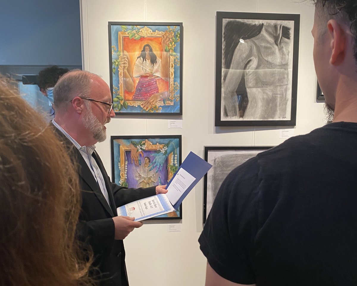 MCCcomartdesign's tweet image. Congrats to the award winners of this year’s student art show. Best in Show for Studio Art awarded to Ysabelle Elagio. Honorable Mention for Digital Photography to Luna Duffy-Kunst, and for Digital Illustration to Meaghan Cavanaugh.

#mccComArtDesign #mccpath @middlesex_cc