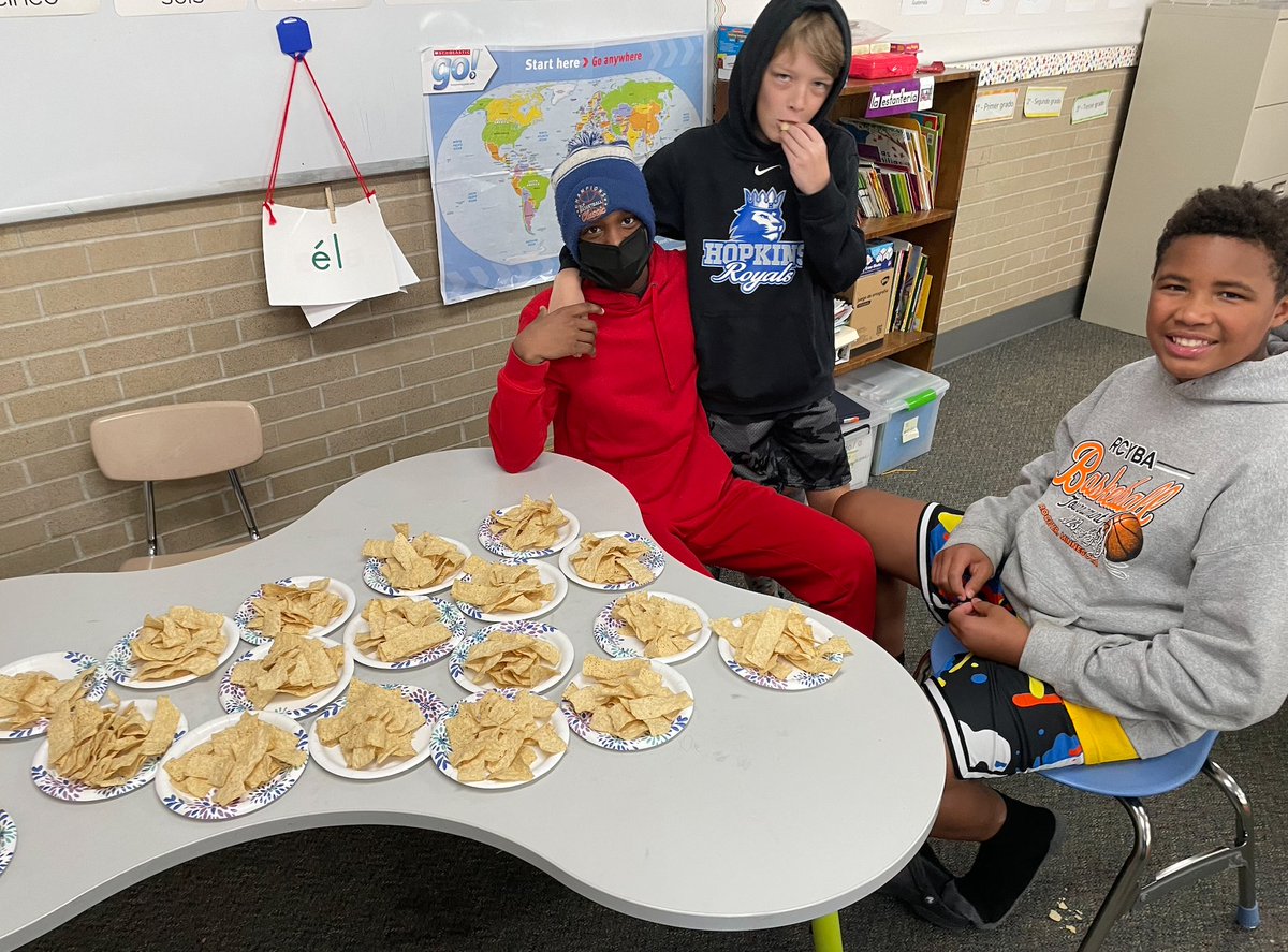 Sixth graders have signed up for electives during their Specialist time and Mr. Serrano Moreno's Spanish group had a great time learning to make guacamole!  What a delicious skill to learn!