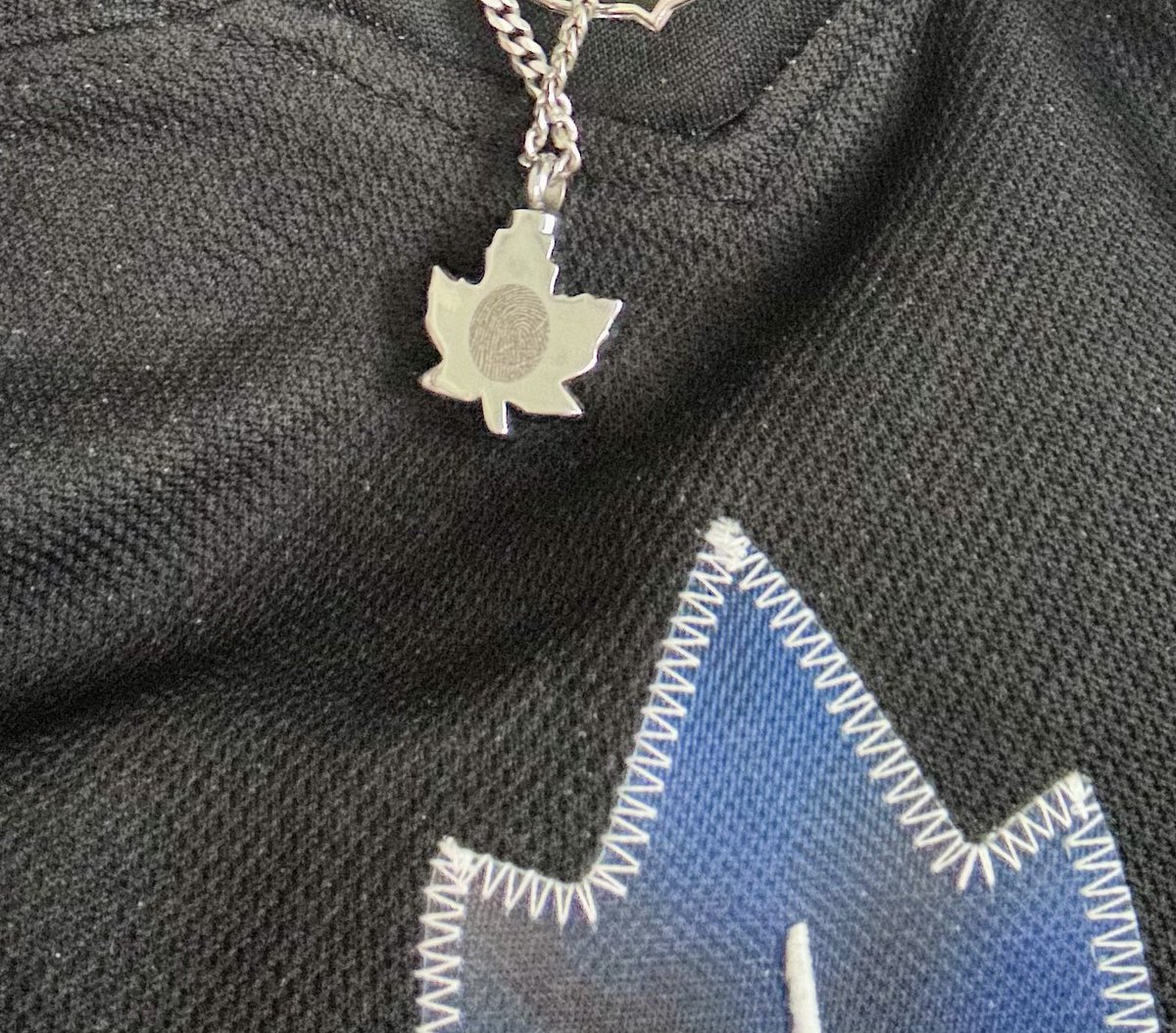 As some of you know, I lost my father back in October. He was a massive Leafs fan, much like myself. After he passed away I had this Maple Leaf pendant made with his thumb print on the back to honour him. Before each OT I kissed it. He’s watching. He’s helping. 🙏🏻

#LeafsForever