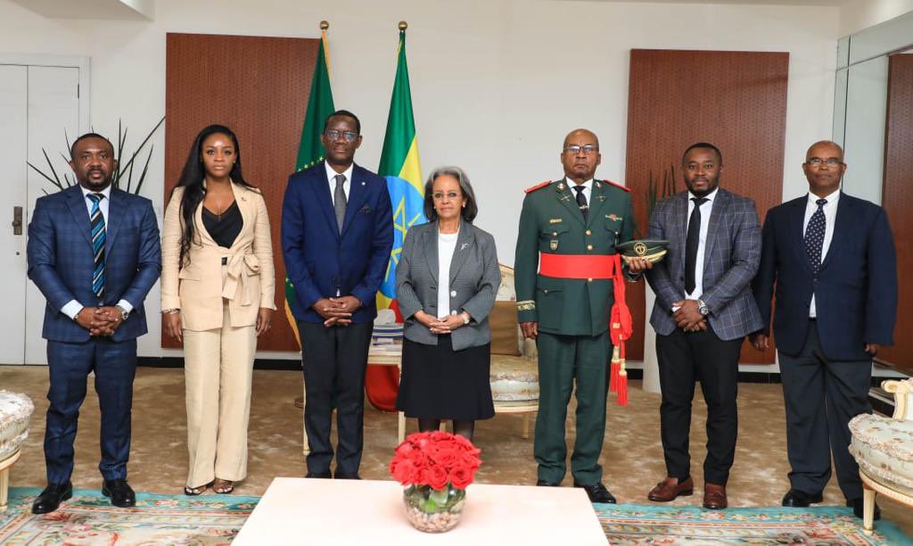 de_etiopia's tweet photo. Después de haber sido nombrado como nuevo Embajador de Guinea Ecuatorial en los Estados Unidos de América, #Crisantos Obama ondo se ha despedido este martes de la Presidenta de la República Federal Democrática de Etiopía, S.E #Sahle-#work #zewde. https://t.co/LJbQULGeIC