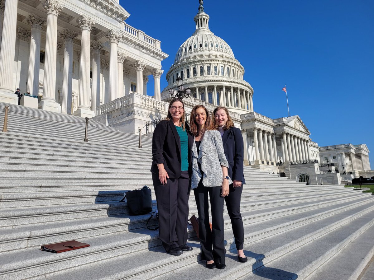 Thrilled to be in Washington DC with my @nationaleczema colleagues! We've been meeting with legislators for their support on #SafeStepAct and #AllCopaysCount ! 

#csdonthehill