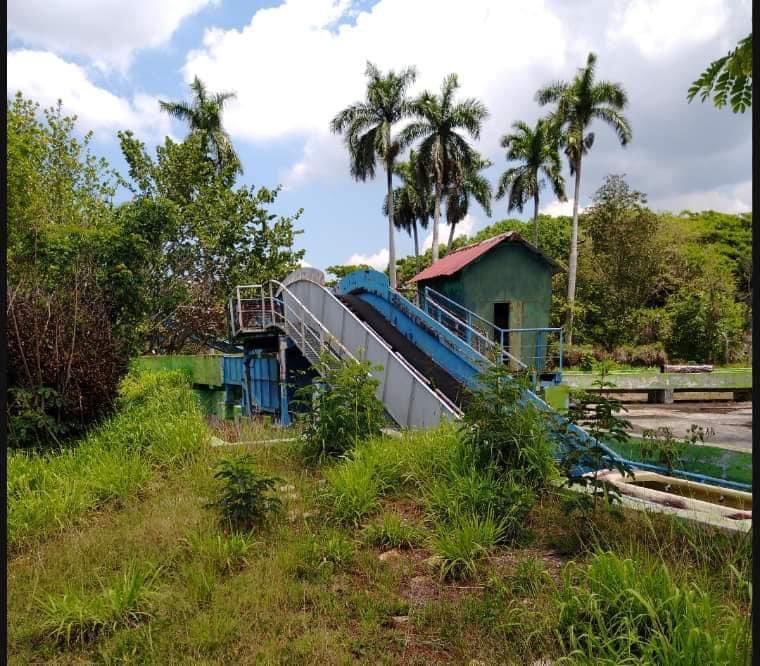 leandro_rhi's tweet photo. No, no es Chernobyl, ni tampoco un parque bombardeado de una ciudad en guerra. Es el Parque Lennin de La Habana, Cuba; una isla donde el comunismo hizo metástasis.
#ComunismoEsMiseria 
#AbajoLaDictadura https://t.co/HOK7vb2SWy