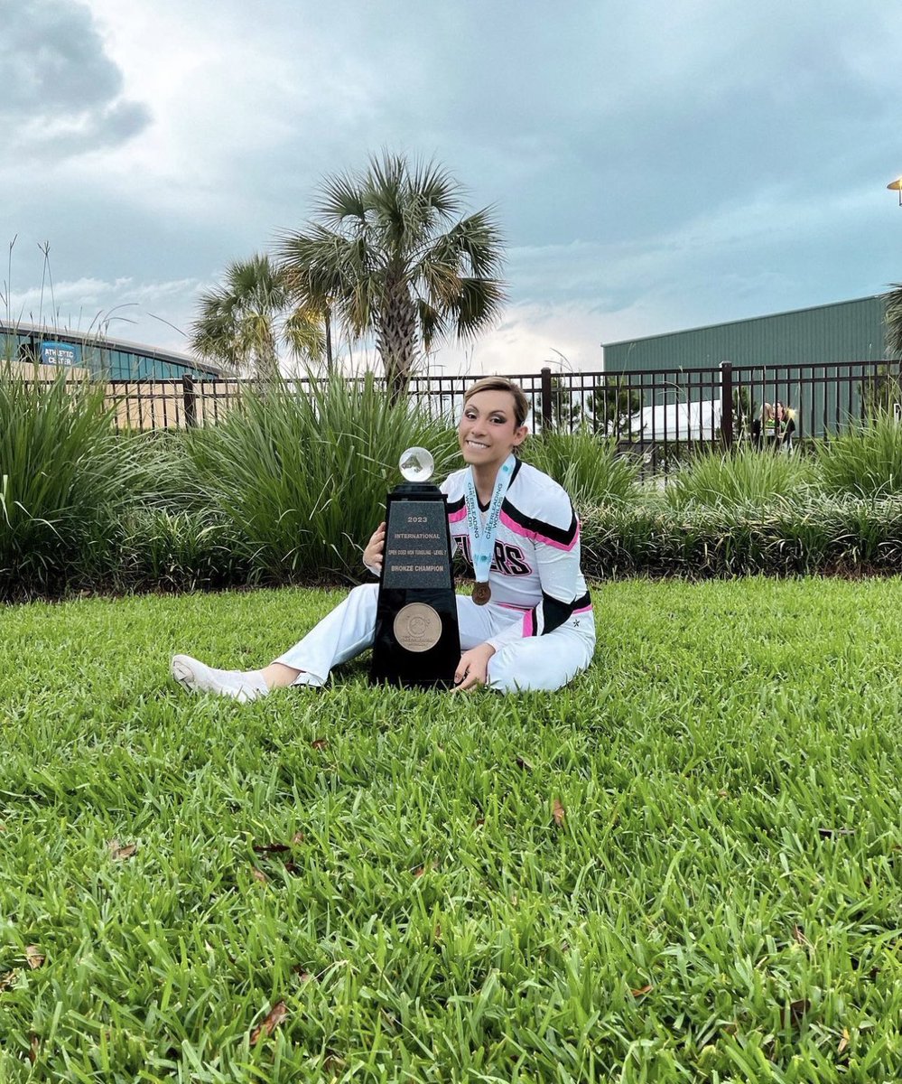 CanadianCheerUpdates tweet media