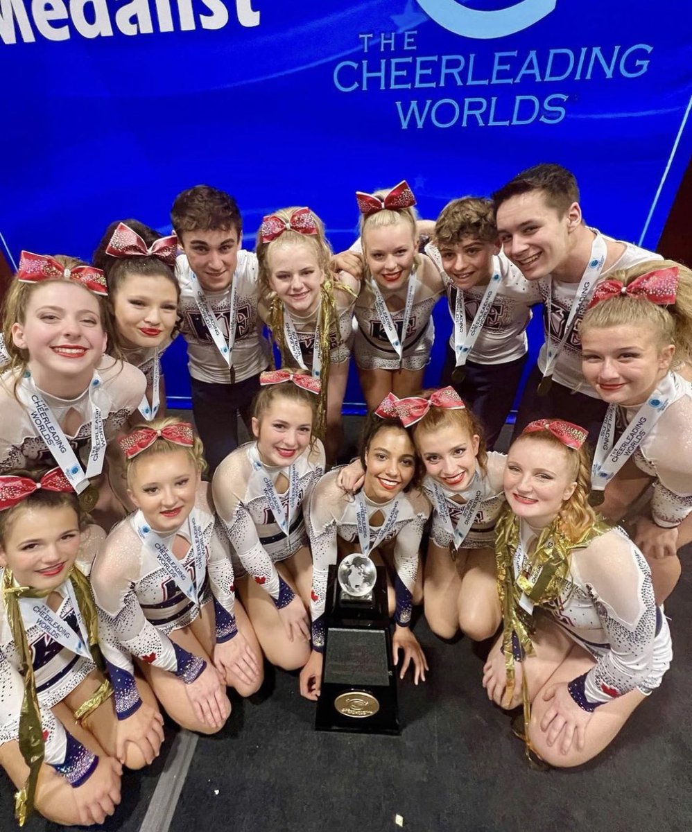 CanadianCheerUpdates tweet media