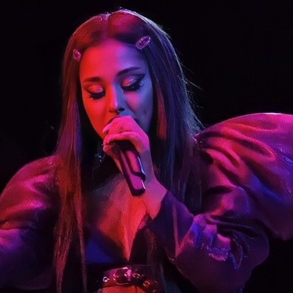 ariloveplace's tweet image. 