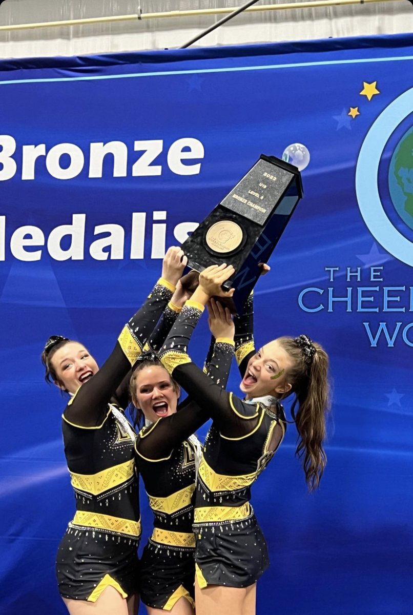 CanadianCheerUpdates tweet media