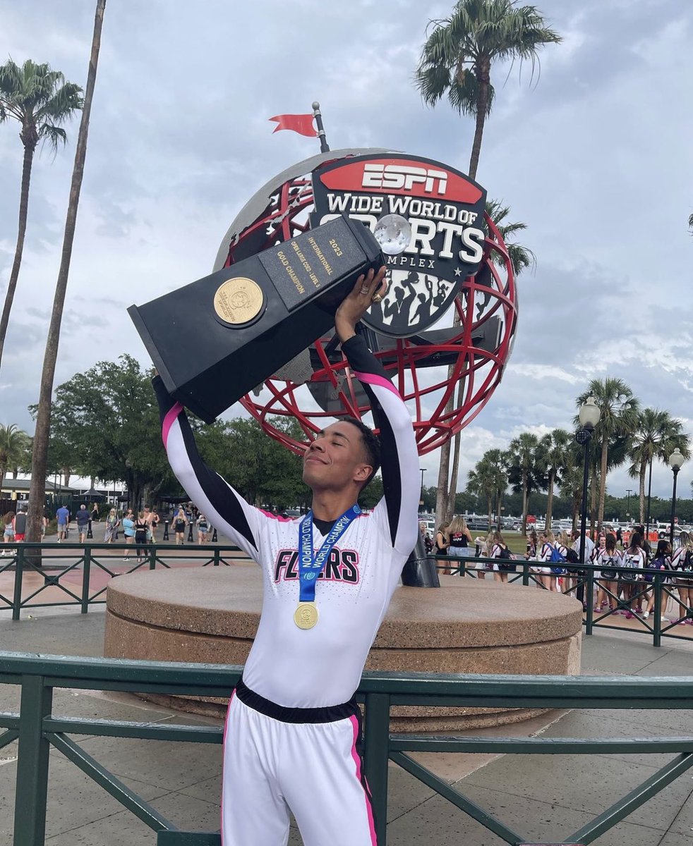 CanadianCheerUpdates tweet media