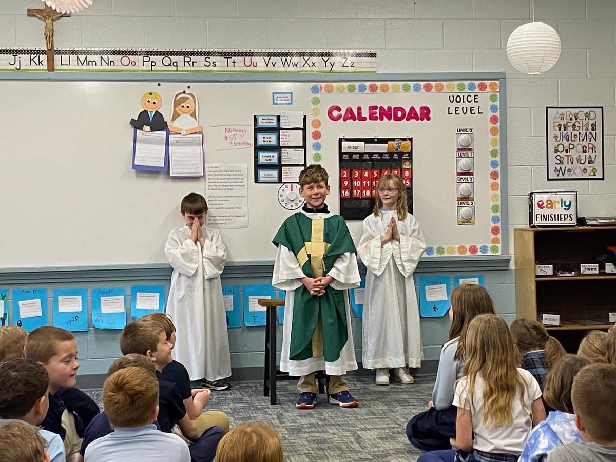 HSSchoolGR's tweet photo. LOVE ONE ANOTHER THROUGH OUR FAITH: Our second graders learned about the parts of the Mass!  As they prepare to receive their First Holy Communion next Saturday, let's keep them in our prayers! https://t.co/z9na3yIVIA