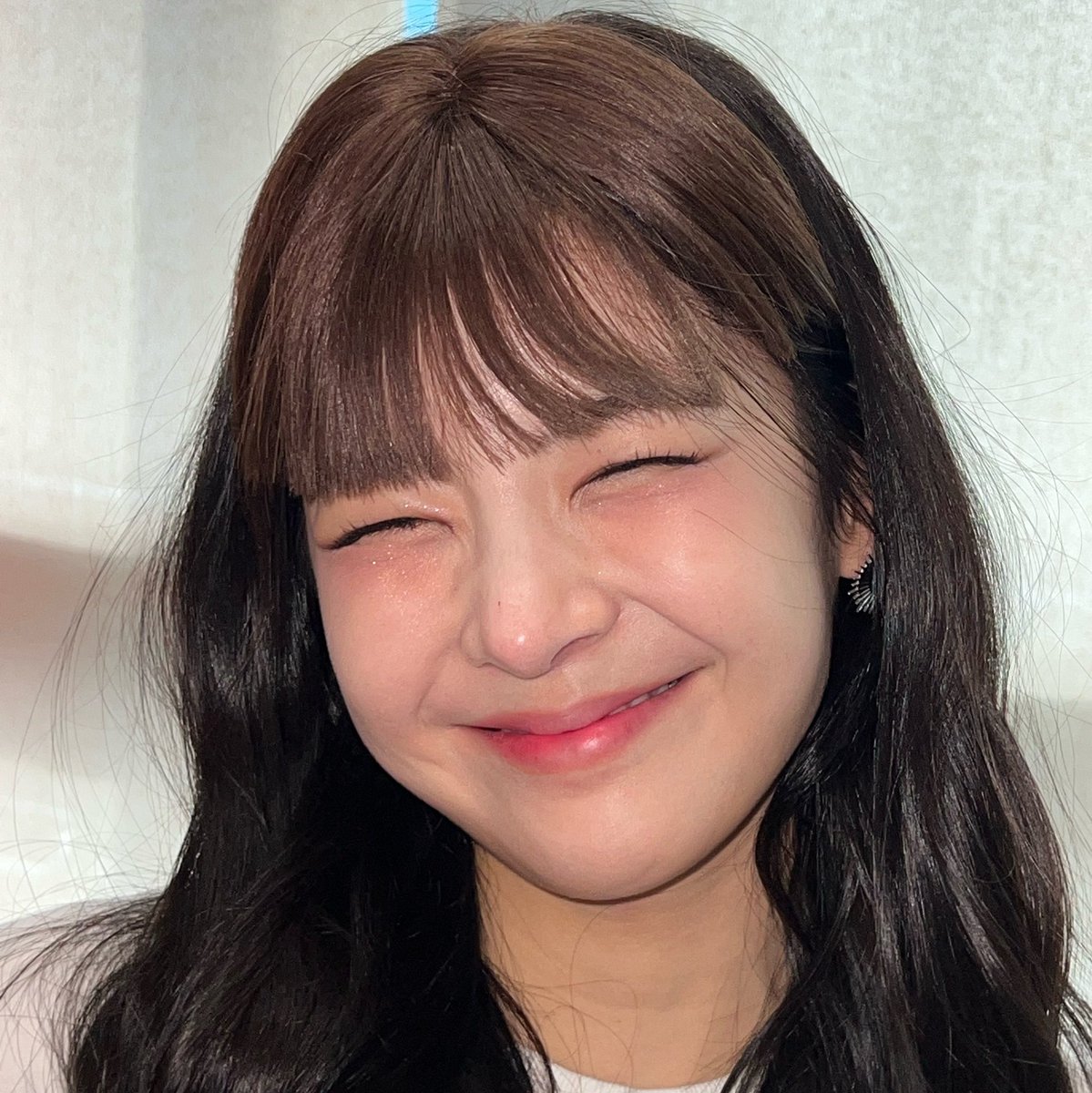 Dani413_'s tweet photo. I can still see Lia bangs from Anya 😭😅🤏🥰💕 https://t.co/blgovEr6A9
