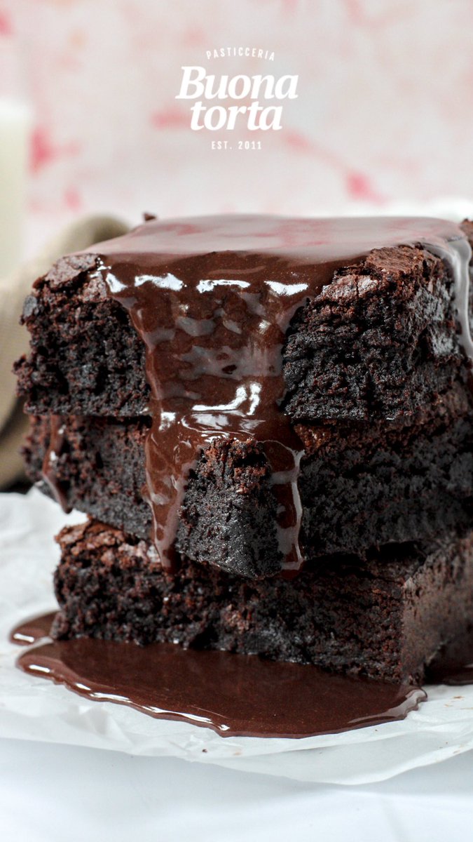 buonatortapy's tweet photo. Algún fanático del chocolate por aquí??👀 en la cocina somos muy fanáticas es por esa razón que tenemos varias deliciosas opciones con chocolate🍫🤤, descubrí cuales son algunas deslizando➡️ https://t.co/miGs5wi2Un