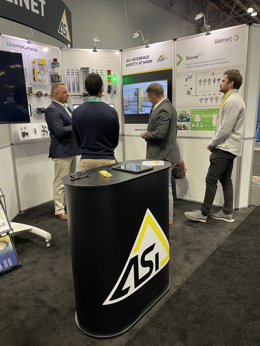 ASInterNA's tweet image. Hello from #INTERPHEX2023 visit us at booth 3263 to show you how easy automation can be #ASInterface #automation #ASi5 #Industrialautomation