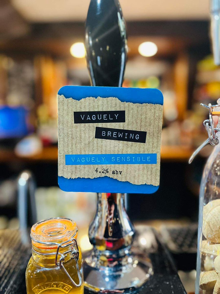 I T ‘ S  O N at the #Wheatsheaf # Bingham 🤗🍻

#VaguelySensible:
“It's a crisp,  refreshing, 4.2% Session Pale Ale. Generously hopped with #NelsonSauvin, a New Zealand 🇳🇿 hop with a taste and aroma reminiscent of Sauvignon Blanc grapes.“
#VaguelyBrewing #nanobrewery #Nottingham