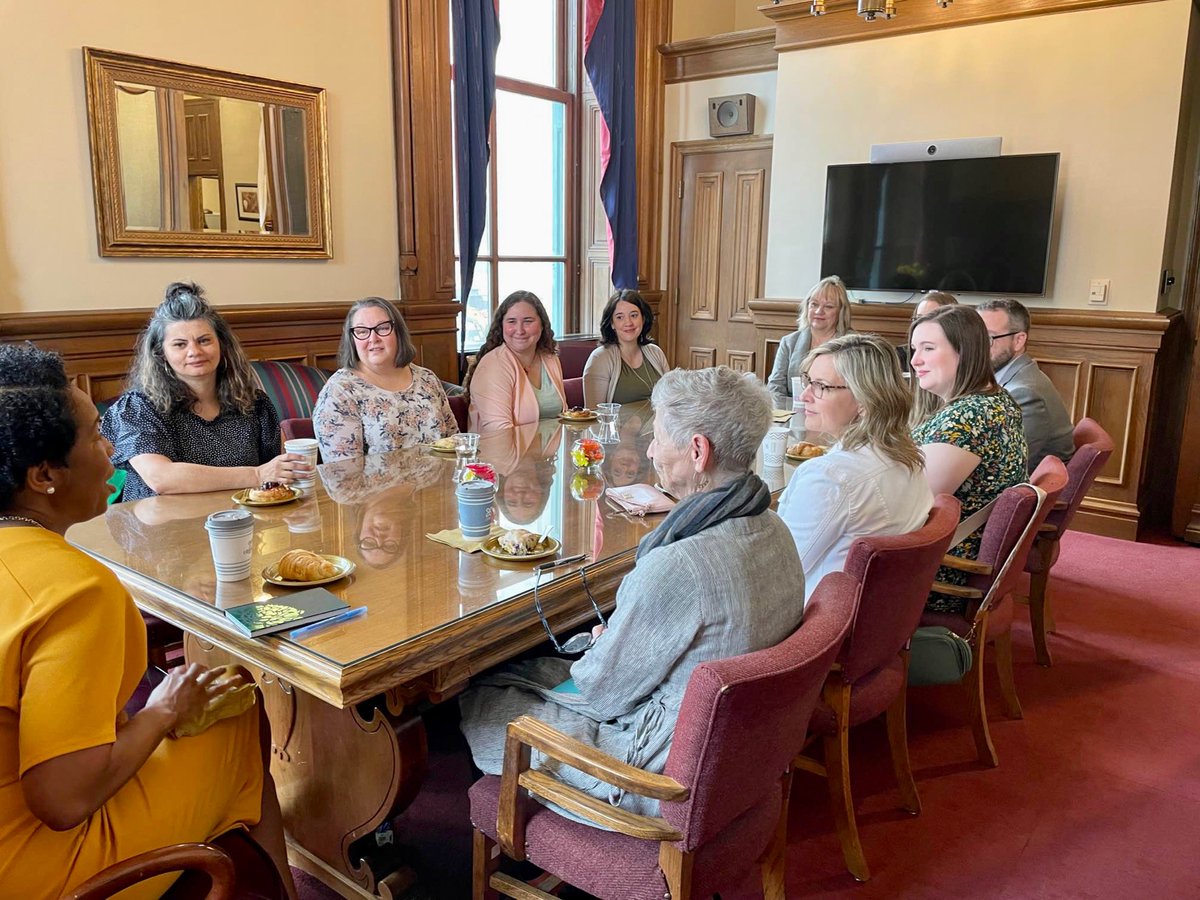 LtGovStratton's tweet photo. I stand with our librarians and library workers!
With the rise of book banning efforts across the nation, I’m deeply grateful to those on the front lines in central Illinois libraries who joined me for the first #TeaWithTheLG appreciation event. https://t.co/RkFwHI46tT