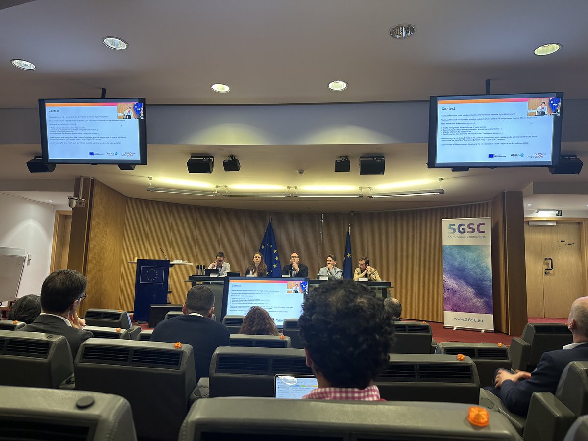 La Région #hautsdefrance #numerique à Bruxelles <a href="/EU_Commission/">European Commission</a> <a href="/DigitalEU/">Digital EU 🇪🇺</a> pour l’événement de lancement « 5G pour les communautés intelligentes » (Santé, Urgences, Éducation, Collectivités). 
Anticiper les réseaux pour rendre possibles les usages dans tous les territoires… 👍