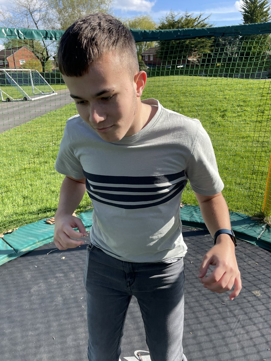 NicolaWarrilow's tweet photo. Fun in the sun ☀️ @StVincentsL12 @alicep19751 https://t.co/RVa0NAh5Uz