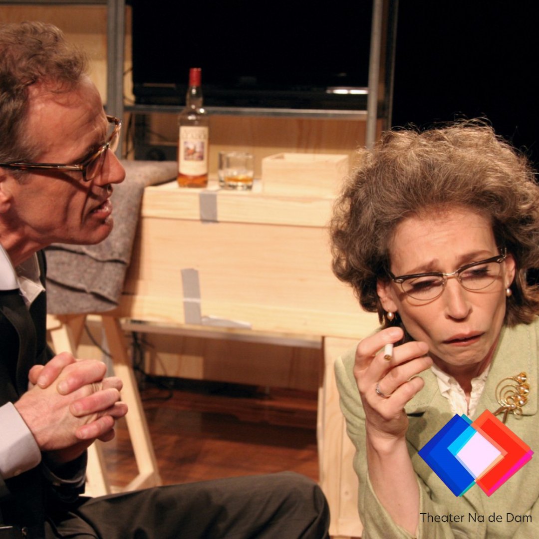 Speciaal voor <a href="/TheaterNadeDam/">Theater Na de Dam</a> geven Lineke Rijxman en Willem de Wolf (<a href="/mgmtdgdntnd/">mugmetdegoudentand</a>) vanavond een theatrale lezing van hun succesvolle theaterproductie Hannah en Martin uit 2009. 

Ga voor de laatste kaartjes naar: theaterbellevue.nl/hannahenmartin