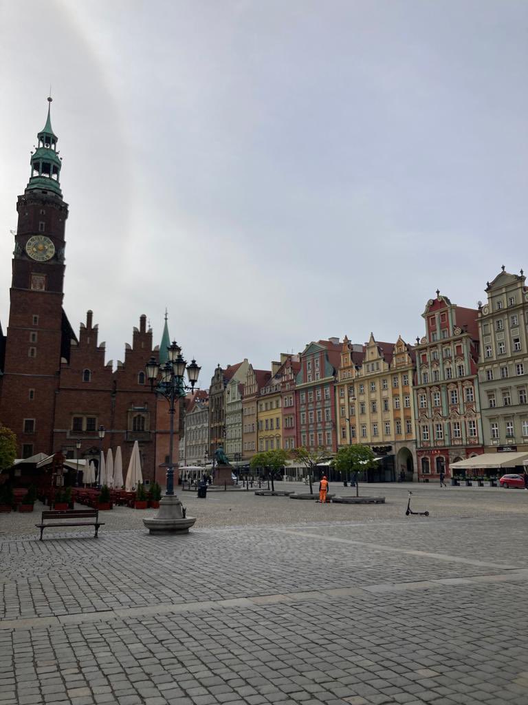 EMA has participated in the @METREXnow Spring Conference

🔹Debates about the Manifesto on Metropolitan Partnerships
🔹Political will of Polish metropolitan areas to create formal institutions
🔹Participation of #Kyiv as new member
 
Dziękuję @wroclaw_info !