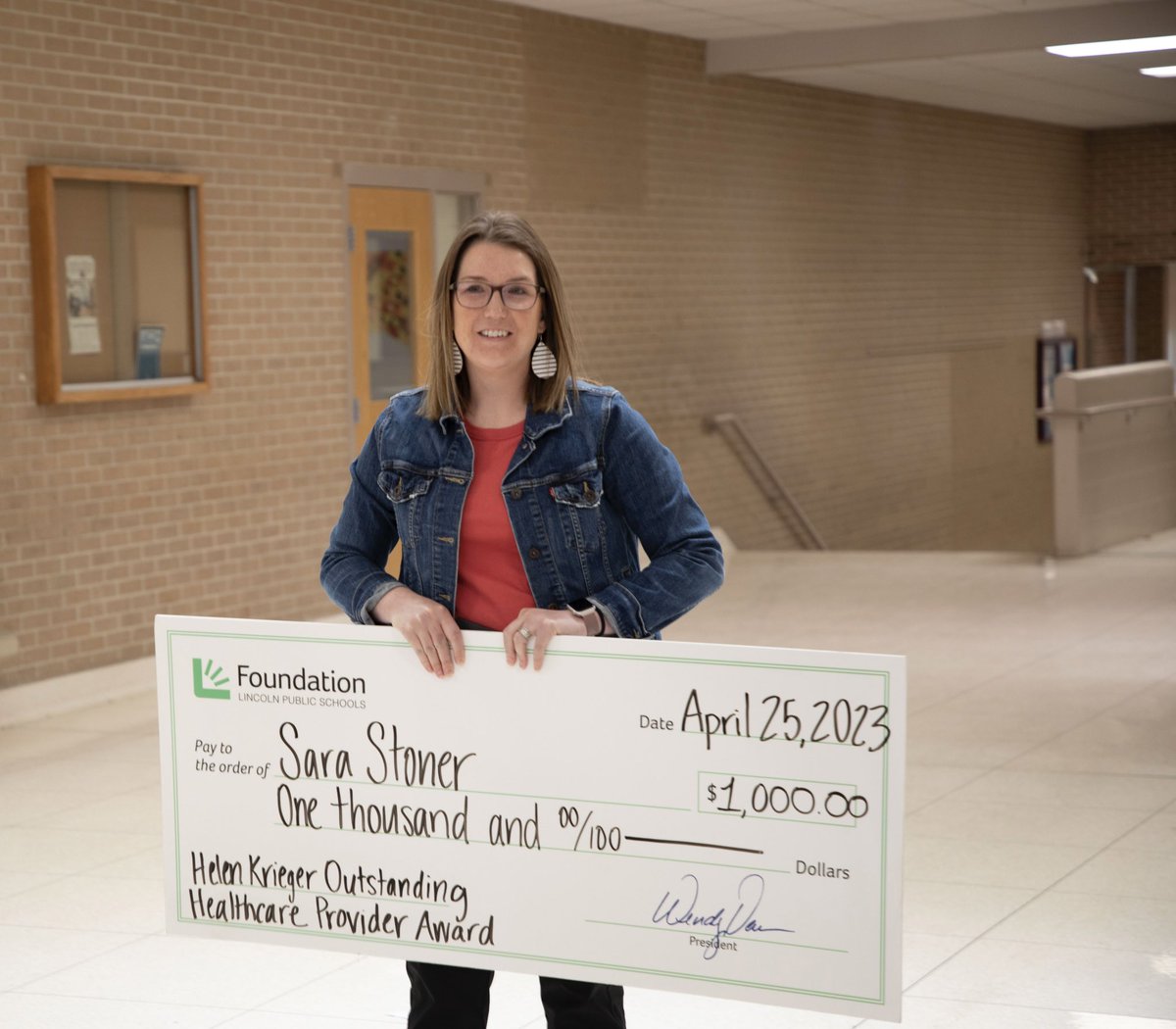 LPSHealthy's tweet photo. We would like to Congratulate Sara Stoner, School Nurse at Goodrich Middle School.  Sara is the recipient of the Helen Krieger Outstanding Healthcare Provider Award. Sara is a School Nurse Leader,  expert in MTSS and student-centered in her practice! Congrats Sara! #lpsproud https://t.co/poJ6pVreFy