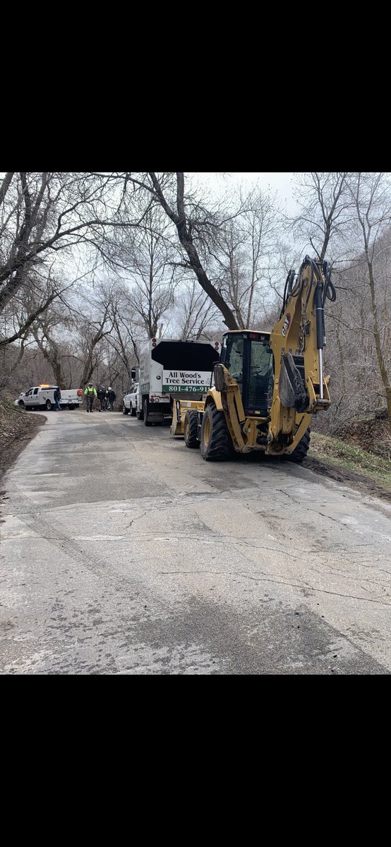 Please watch out for heavy equipment in City Creek today and possibly tomorrow as crews clear debris removed from the water last week as part of flood mitigation efforts.

#citycreekcanyon #CITYCREEK #PublicUtilities #saltlakecounty #springrunoff #slc #floodmitigation #watershed