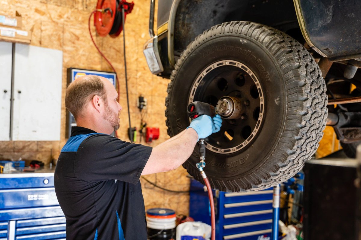 CompleteAutoWA's tweet image. Friendly reminder: Check when you last replaced your tires every so often. A worn out tire is a hazard that is easily avoidable! #CompleteAutoRepairServiceSnohomish #LawnmowerRepair #GeneratorRepair #DieselRepair #SnohomishCarShop