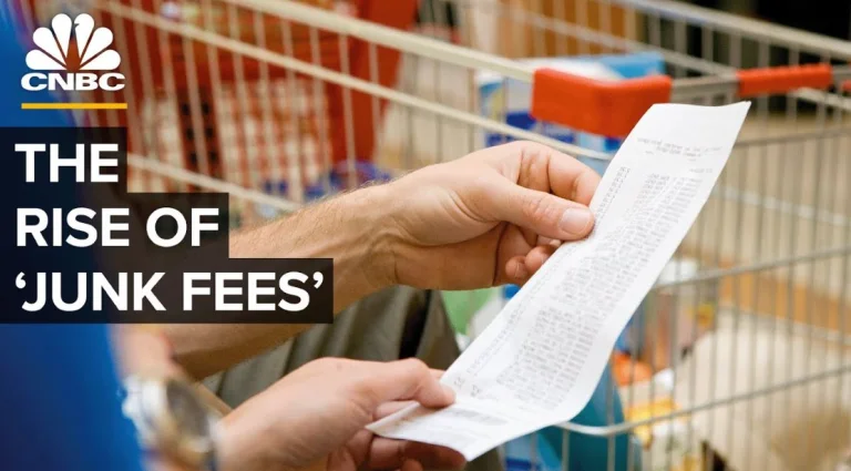 BoomersDaily55's tweet photo. BUSINESS: HOW ‘JUNK FEES’ INVADED THE U.S. ECONOMY
@cnbc April 25, 2023: Americans are collectively spending nearly $65 billion on sneaky #fees, according to the #WhiteHouse. #Junkfees are making companies billions of dollars richer. #business #bankfees #hotelfees #videos https://t.co/6YIa4xftcA